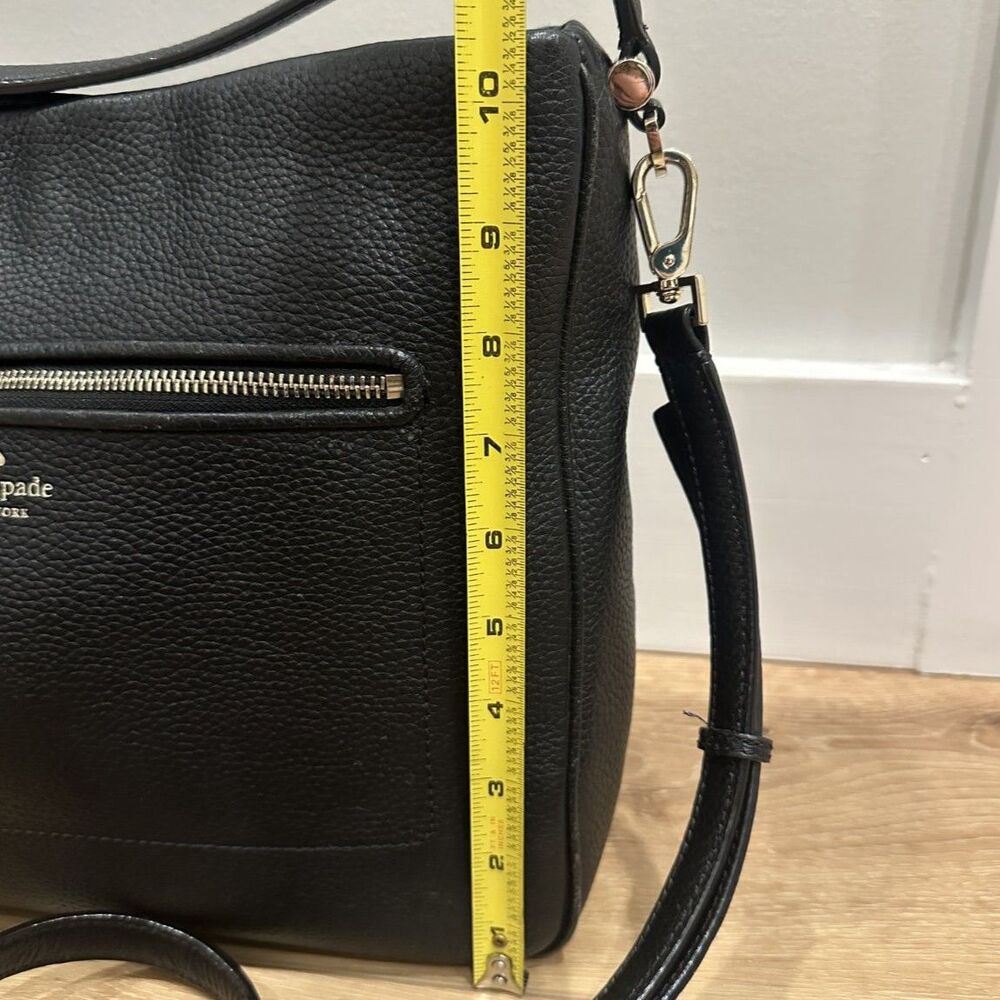 Kate Spade Black Pebbled Leather Crossbody Purse Handbag w/ Tassel GUC! - Picture 3 of 15